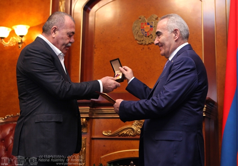 Speaker of Armenia's Parliament awards Manvel Grigoryan with Medal of Honor