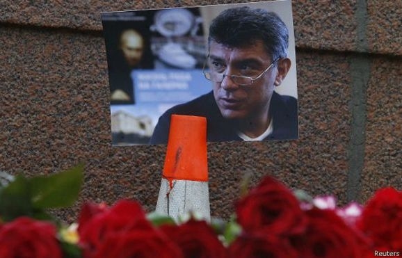 Ceremony commemorating Nemtsov being held in Saint Petersburg