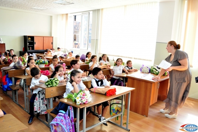 Armenian government to meet Diaspora Armenian schools’ demands for textbooks