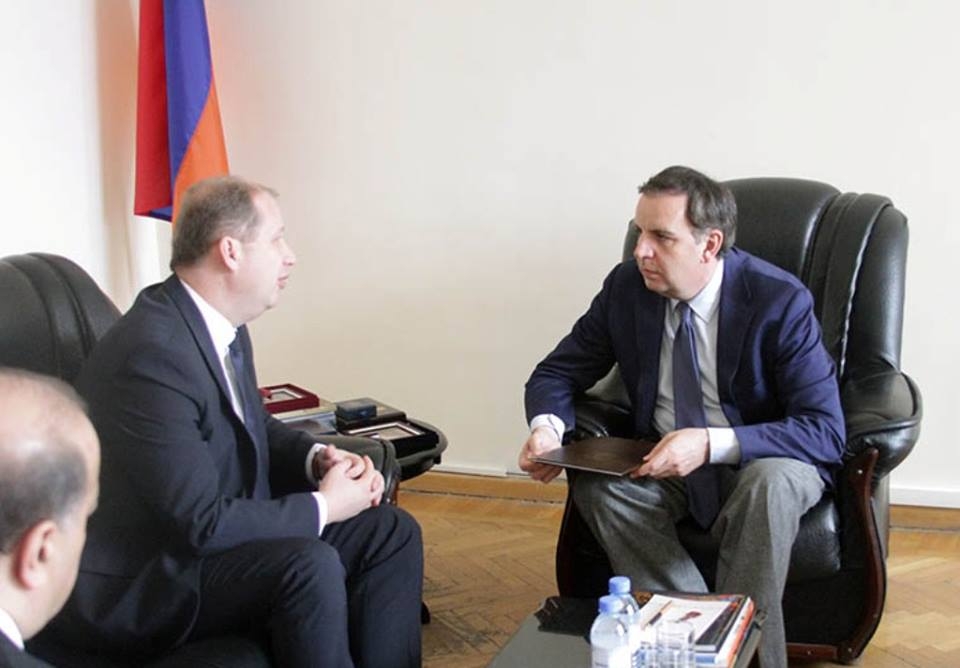 Սլովակիան կարևորում է Հայաստանի հետ երկկողմ հարաբերությունների 
զարգացումը. դեսպան 