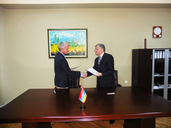 Urban Development Ministry and Habitat for Humanity Armenia Foundation sign 
cooperation agreement