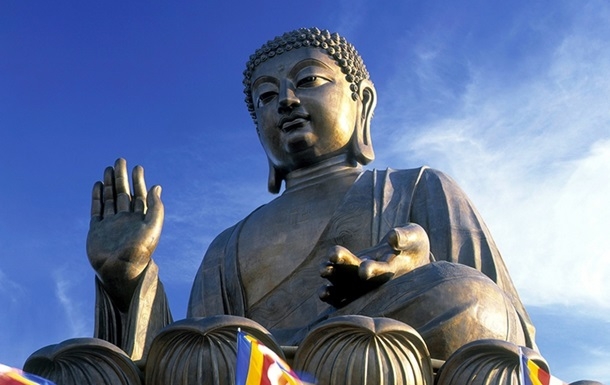 Стальную книгу о жизни Будды весом в две тонны выпустили в Индии