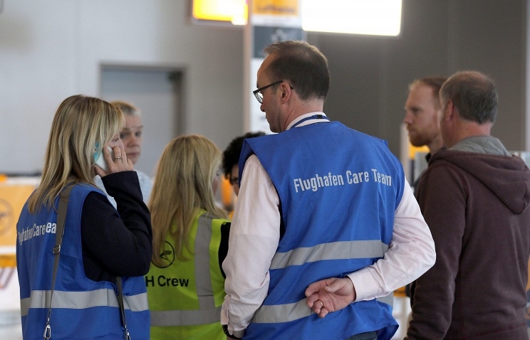 Родственники жертв крушения A320 прибыли из Барселоны в Марсель