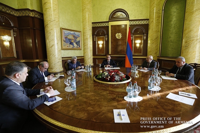 Organizational and economic issues discussed during first session of Club of Prime Ministers
