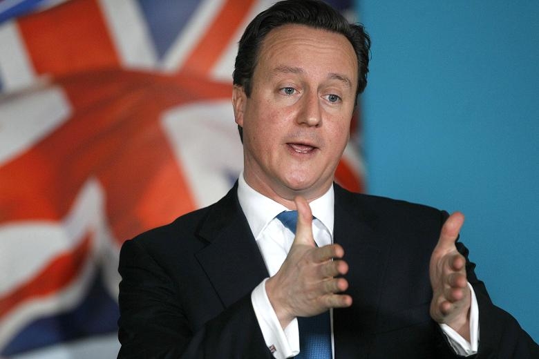 David Cameron vows to keep 'impossible' migration target