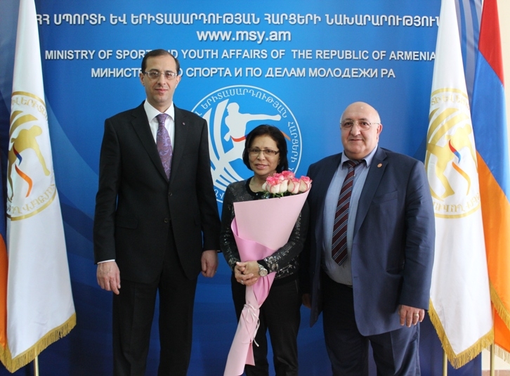 Gabriel Ghazaryan and Irina Rodnina discussed issues related to construction of figure 
skating school