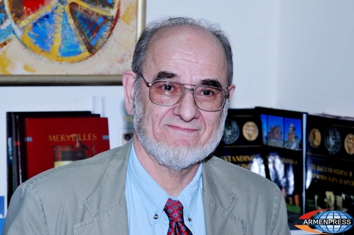 Канадский писатель подытожил события Геноцида армян в справочнике-энциклопедии