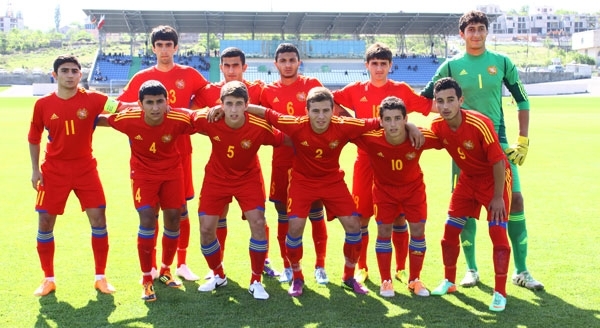 Armenian U-19 team starts training campaign
