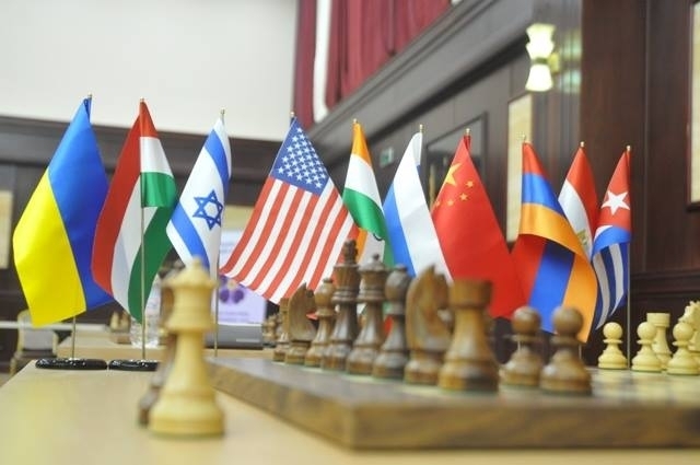 Armenia-Hungary: World Chess Team Tournament