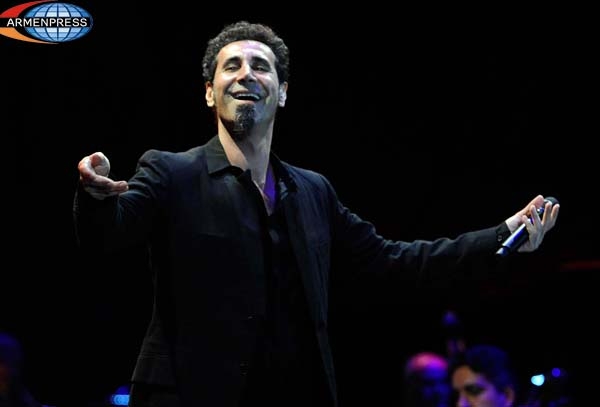 Serj Tankian on the uniqueness of the song “100 Years”
