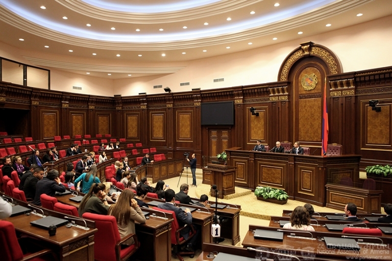 Armenian parliamentary speaker attached importance to the role of youth in political 
processes
