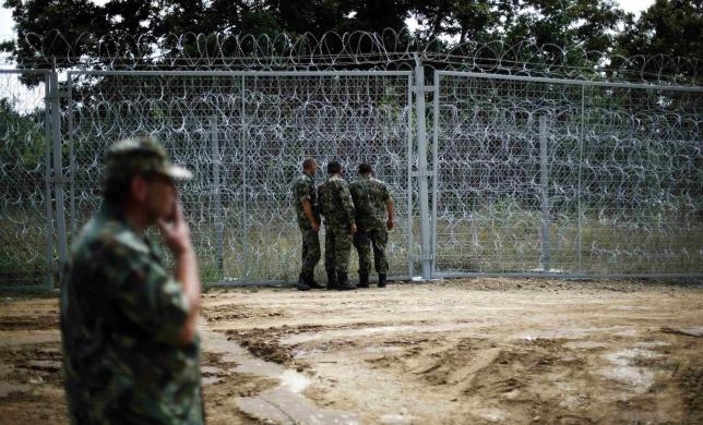 Болгария привлекла армию к сдерживанию потока мигрантов