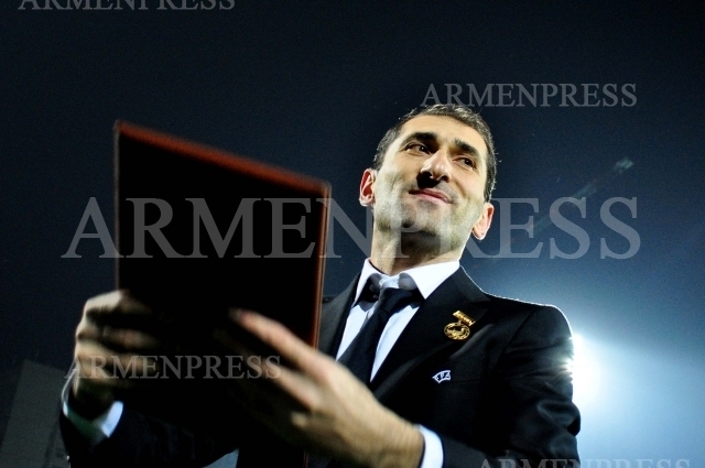 Саргис Овсепян  будет временно исполнять обязанности главного тренера сборной 
Армении
