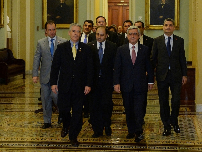 President Serzh Sargsyan meets with U.S. Senators in Washington DC