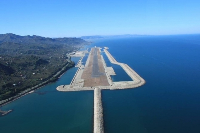 Թուրքիայում բացվել է ծովի վրա      առաջին օդանավակայանը
