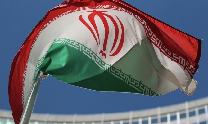 Депутат меджлиса: Иран и "шестерка" договорились об одновременной отмене 
санкций