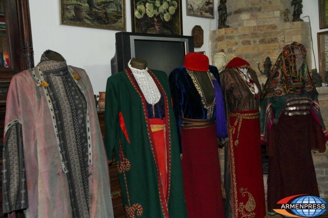 Հայկական տարազների ցուցադրությունը մեկ հարկի տակ է համախմբել Սանկտ 
Պետերբուրգի հայկական համայնքին