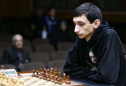 Armenian chess player celebrates 3rd victory in Kazan Open