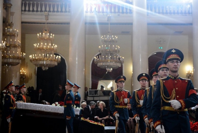 Церемония прощания с Евгением Примаковым проходит в Москве