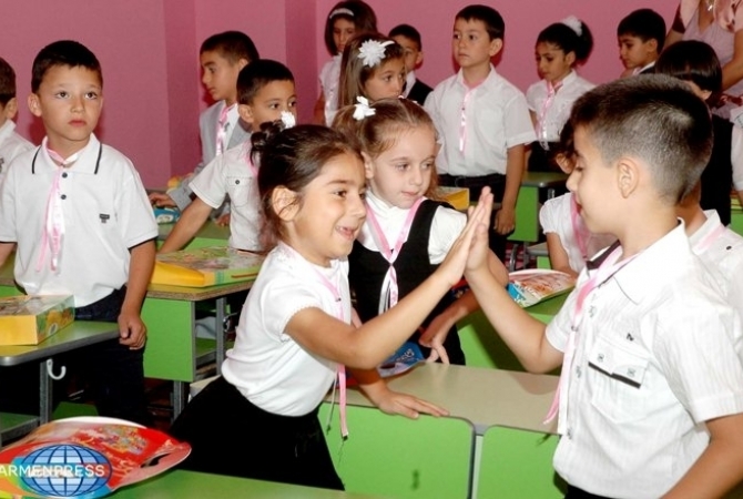 Еще в 100 общеобразовательных школах Армении будет введен предмет 
«Народные песни и пляски» 