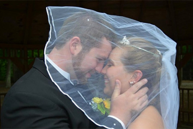 Американец решил повторить свадьбу для потерявшей память жены