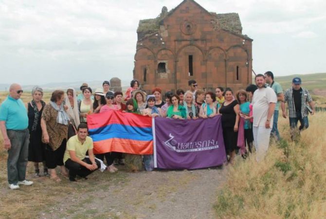 Georgian-Armenians make pilgrimage to Western Armenia 