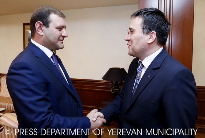 Yerevan Mayor Taron Margaryan has farewell meeting with Traian Hristea