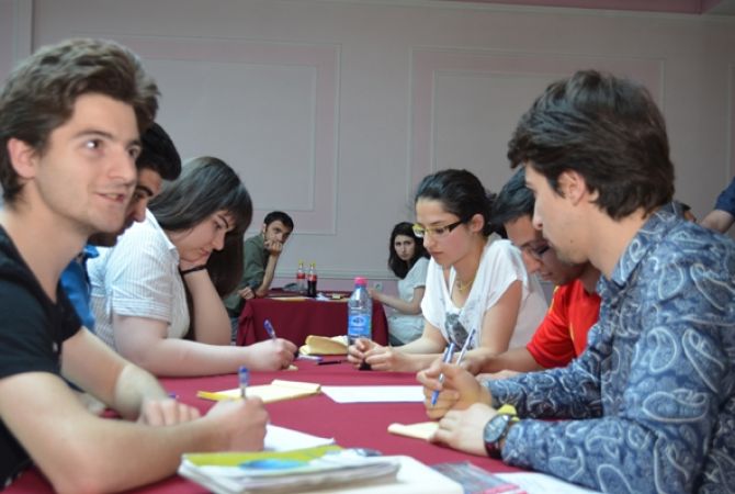 8 команд знатоков из Армении участвуют  в 4-ом открытом первенстве  Черноморских 
интеллектуальных игр