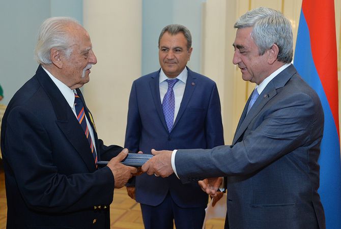 По случаю Всеармянских игр в резиденции президента Армении состоялось награждение 