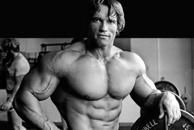 Arnold Schwarzenegger asked Armenian sports photographer to send his photos