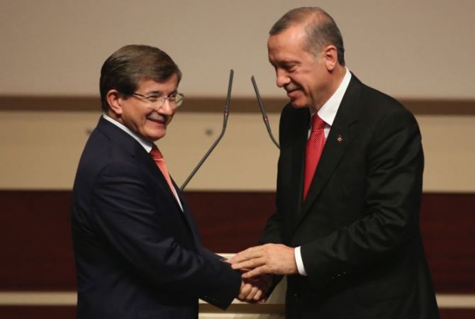  Давутоглу уступит свои полномочия по созданию правительства Эрдогану 