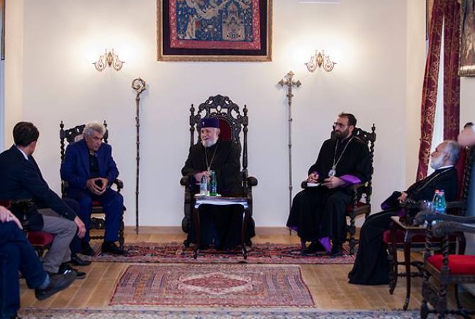 Catholicos of All Armenians met with representatives of Venice Commission