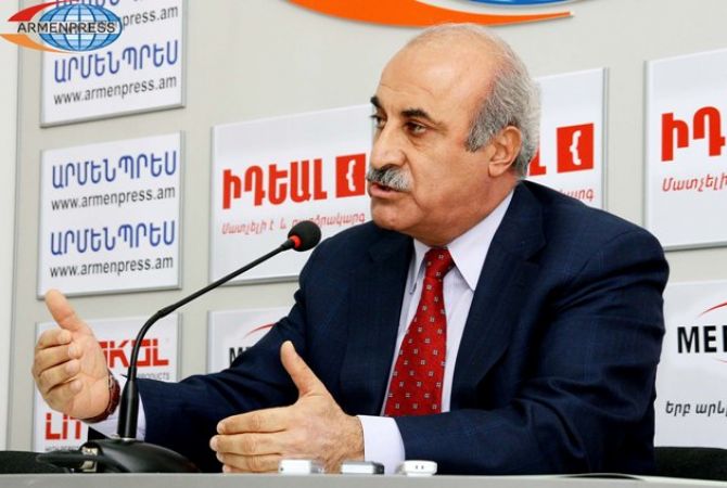 Проводящиеся у президента Армении обсуждения создают в стране атмосферу 
конструктивного диалога: Хосров Арутюнян