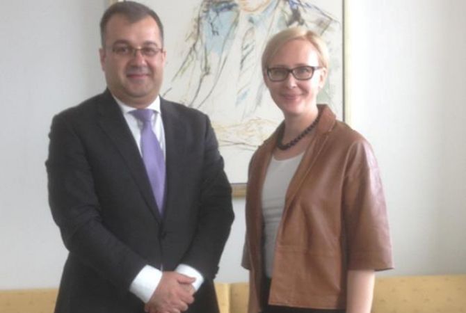 Ambassador Artak Apitonian meets with speaker of Finnish Parliament