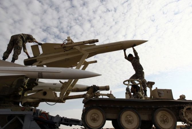 Иран объявил о проведении в ближайшее время 20 военных маневров