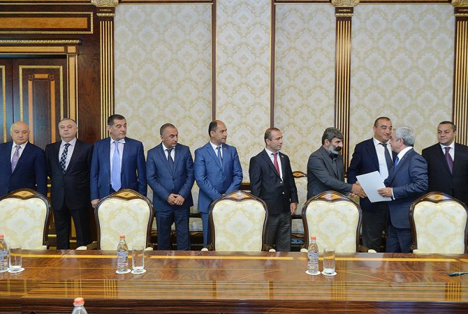 Serzh Sargsyan meets group of National Assembly MPs