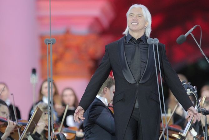 Оперный певец Дмитрий Хворостовский вернется на сцену в сентябре
