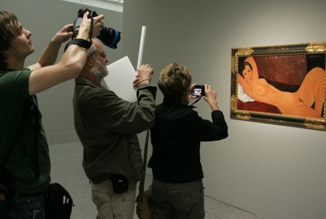 В США впервые выставят на торги картину Модильяни "Лежащая обнаженная" z