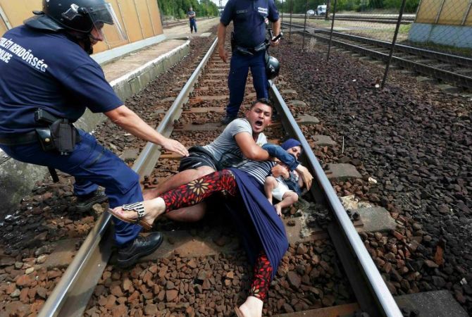 МИД Венгрии винит в событиях с мигрантами "провальную политику ЕС"