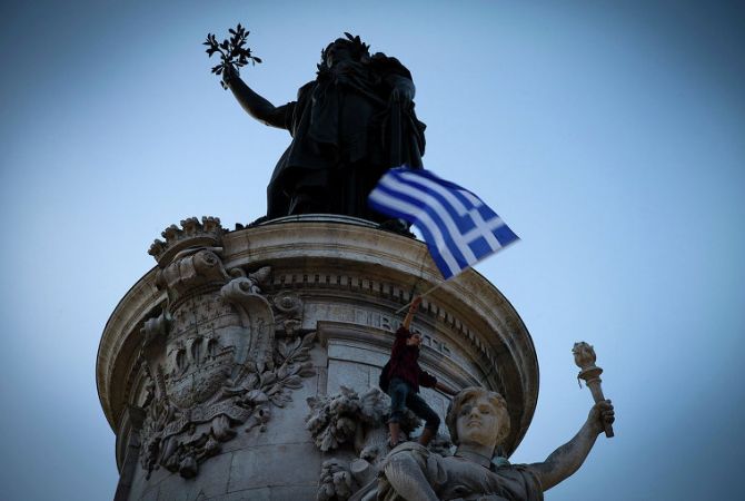 Опрос: на выборах в Греции предстоит жесткая борьба за первое место