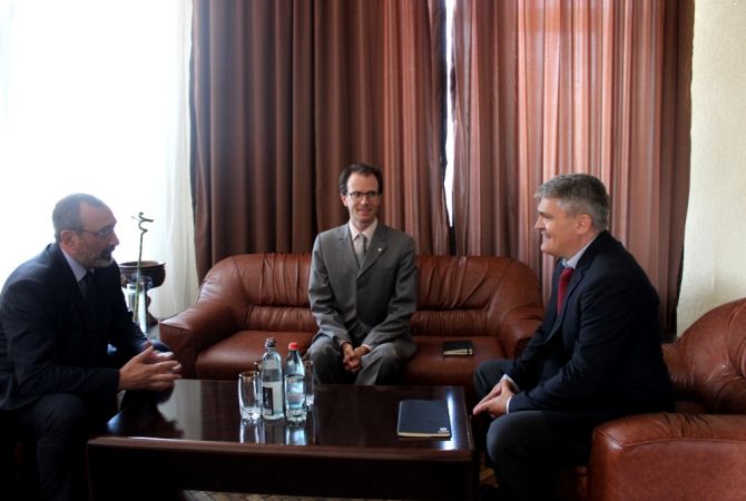 Nagorno-Karabakh Foreign Affairs Minister receives Head of ICRC Mission in Stepanakert