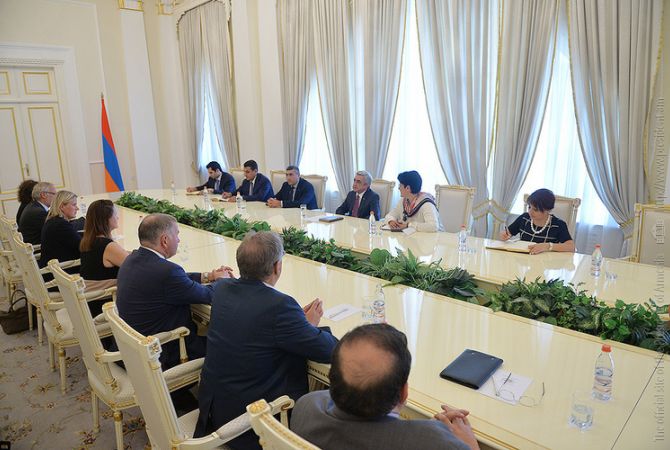  Президент Армении поприветствовал желание бельгийских парламентариев получить 
беспристрастную информацию о Нагорном Карабахе 