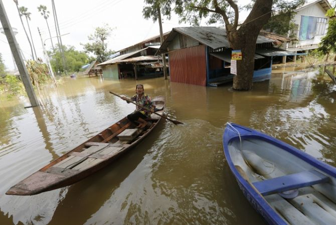  В Таиланде пять провинций объявлены зонами бедствия из-за сильного наводнения 