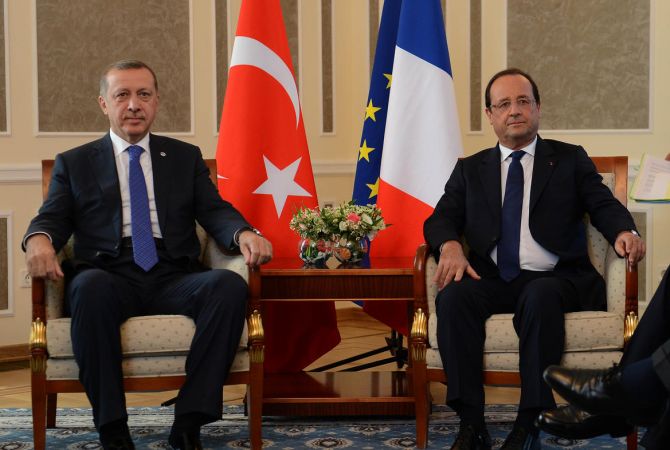  Эрдоган говорил по телефоу с Франсуа Олландом 