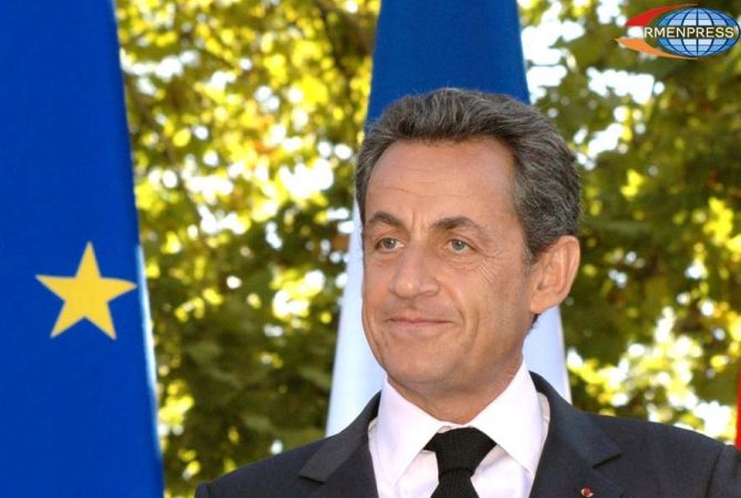  Саркози: ситуацию в Сирии можно урегулировать за несколько месяцев с помощью 
России 