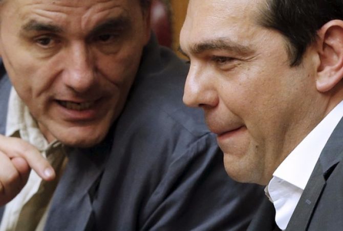  Ключевые министры правительства Греции вернулись на прежние посты 