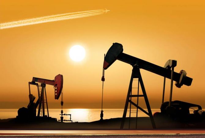  Цена азербайджанской нефти снова упала  
