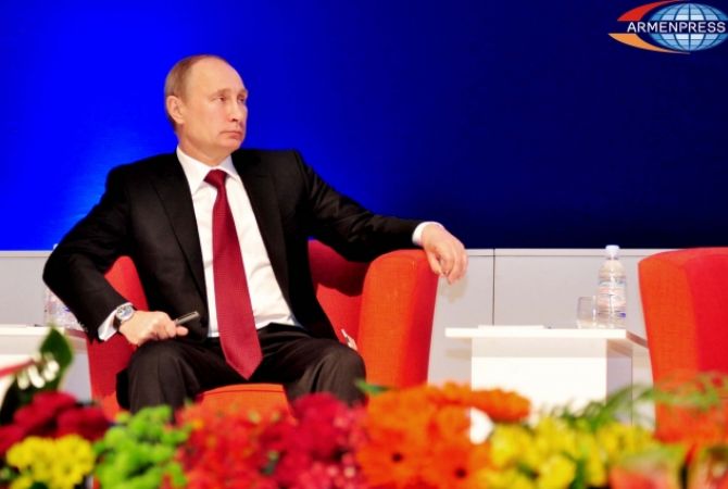  Рейтинг одобрения работы Путина на посту президента составил 84% 