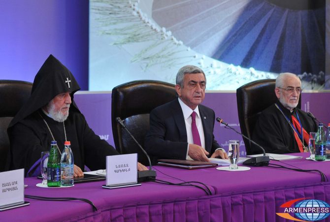  Президент коснулся зафиксированных в последние дни случаев нарушения 
Азербайджаном перемирия 
