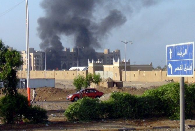 СМИ: при обстреле резиденции премьера Йемена в Адене погибли 12 человек